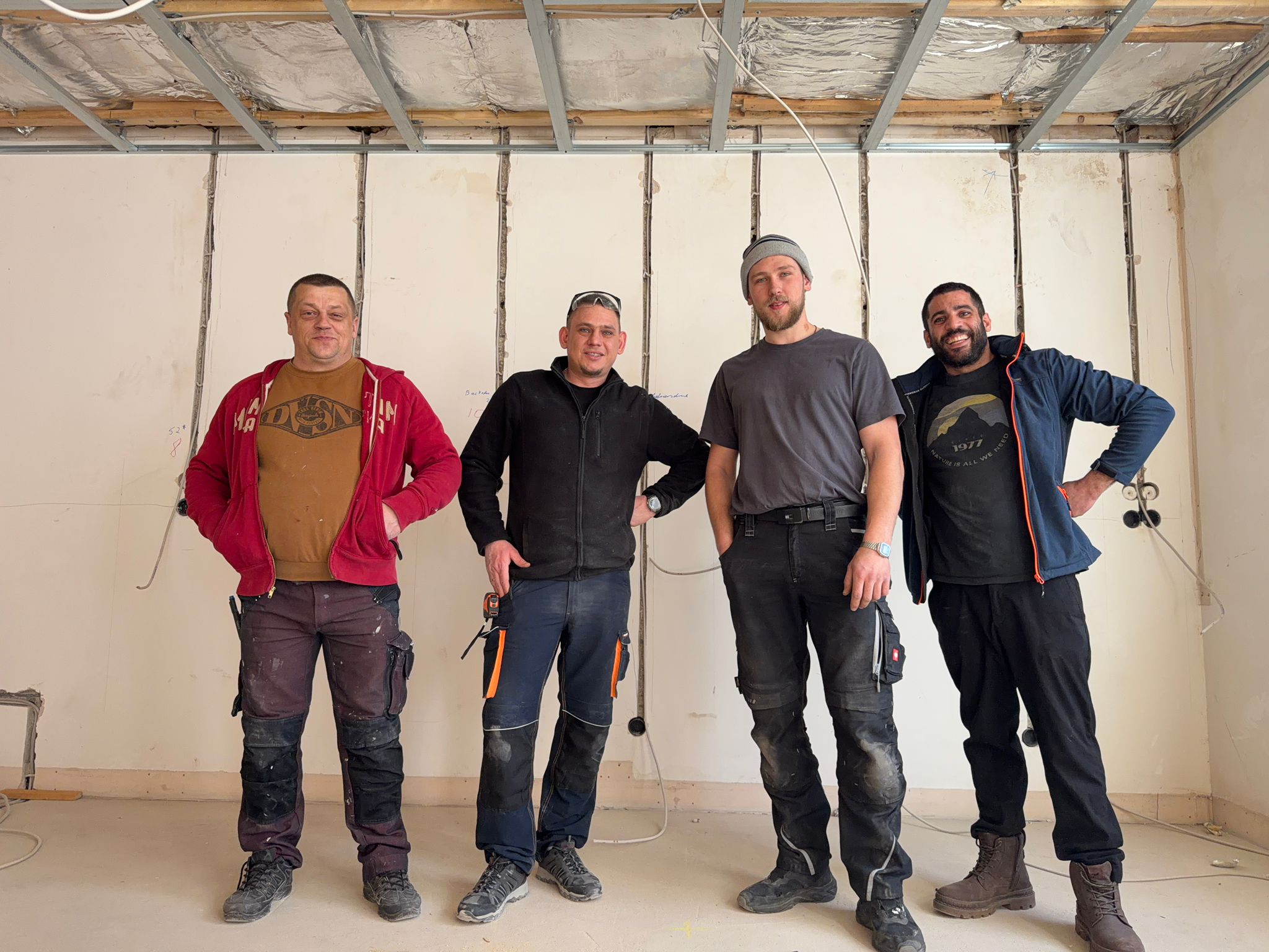 Das Team auf einer Trockenbau-Baustelle